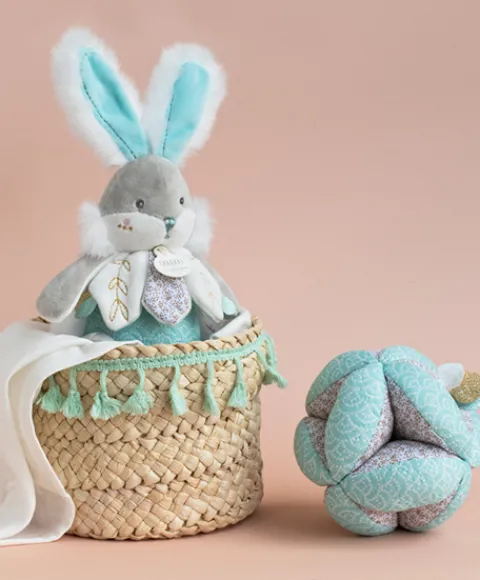 Doudou et Compagnie Balle d'activités Lapin de sucre - Vert - 15 cm> Balles Sensorielles