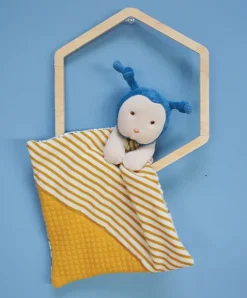 Doudou et Compagnie Doudou bébé abeille Pollen en coton BIO - 20 cm - modèle aléatoire><noscript><img width=