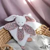 Doudou et Compagnie Doudou LAPIN blanc avec pétales - BOH'AIME -> Doudou Plat