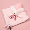 Doudou et Compagnie Coffret Doudou carré Lapin rose - Happy Blush - 25 cm
