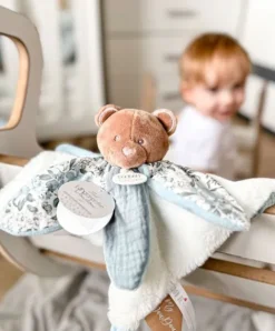 Doudou et Compagnie Doudou OURS bleu avec pétales - BOH'AIME -