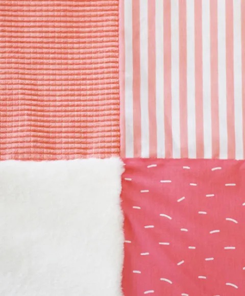 Doudou et Compagnie Tapis d'éveil Bébé - Corail / Blanc - 100 X 100 cm